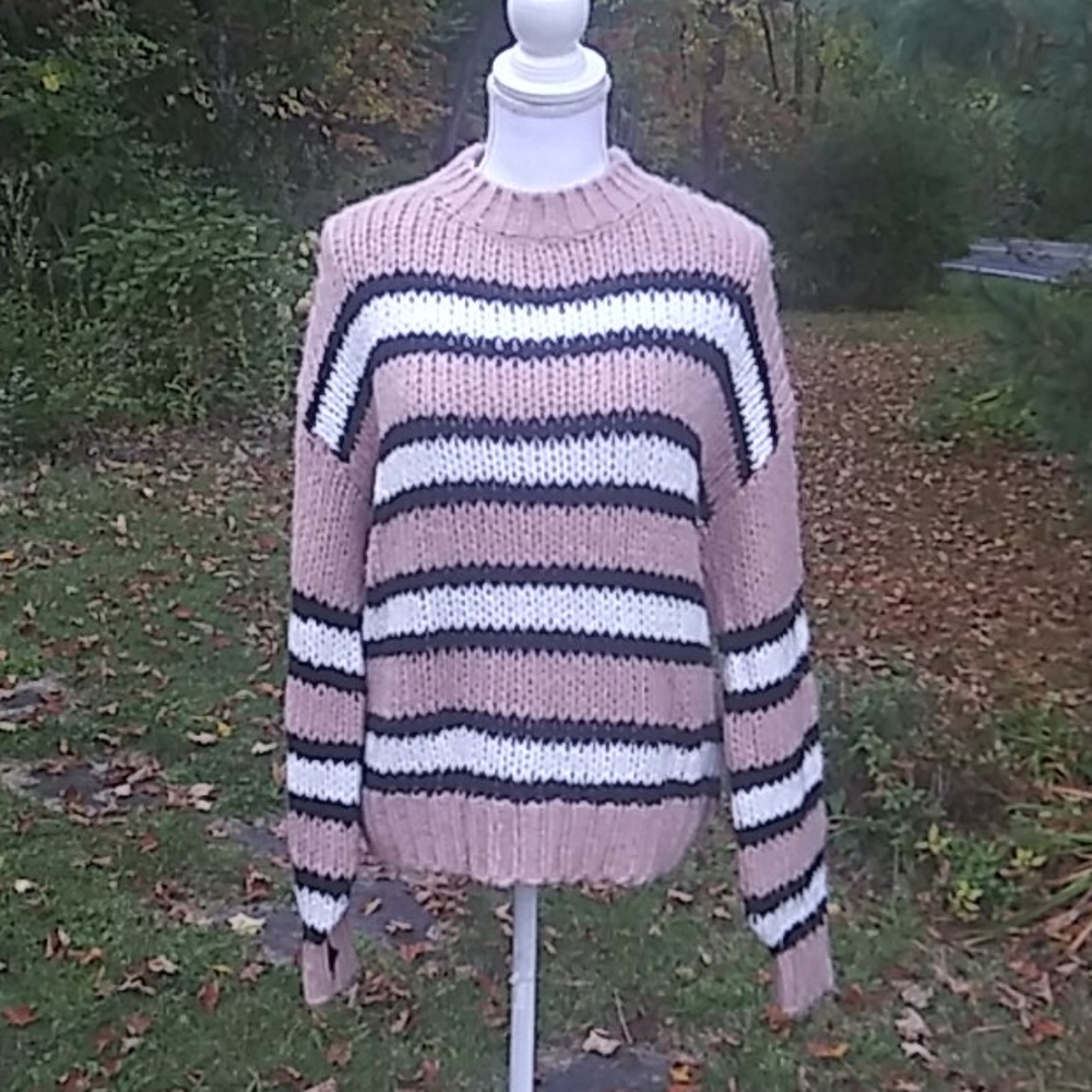 Woven Heart Striped Cozy Sweater - Picture 2 of 10